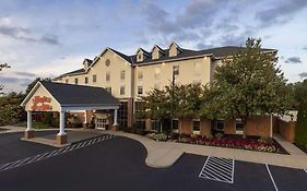 Hampton Inn & Suites State College At Williamsburg Square